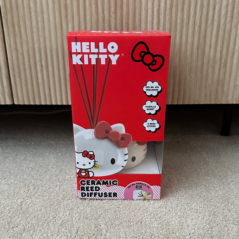 Hello Kitty Red and White Reed Diffuser Vanilla Scent - Brand New